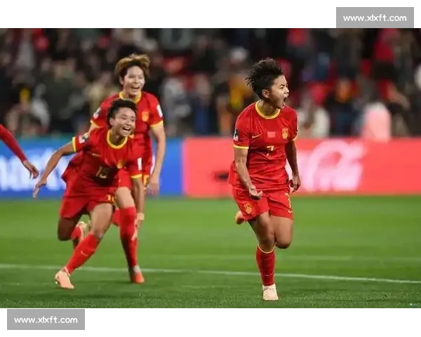 中国女足黄金阵容出征东亚杯 王霜张琳艳领衔剑指佳绩