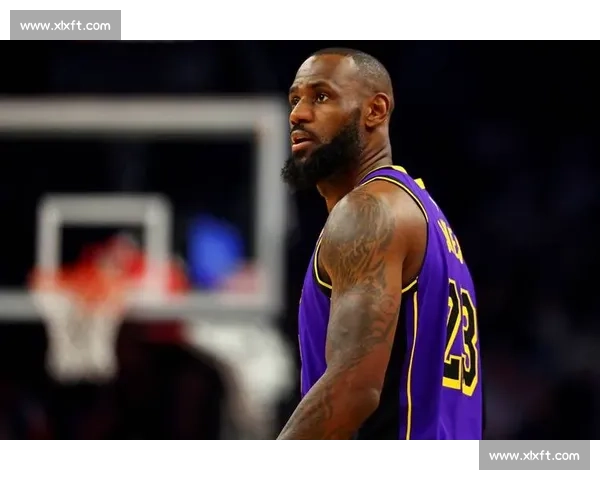 核心权更迭引爆湖人更衣室！詹姆斯拒当绿叶，佩林卡铁心押注东契奇