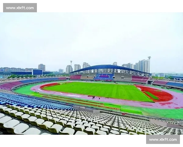 湘超岳阳主场首战在即 焕新场馆静候绿茵燃情 湘超岳阳主场首战在即 焕新场馆静候绿茵燃情