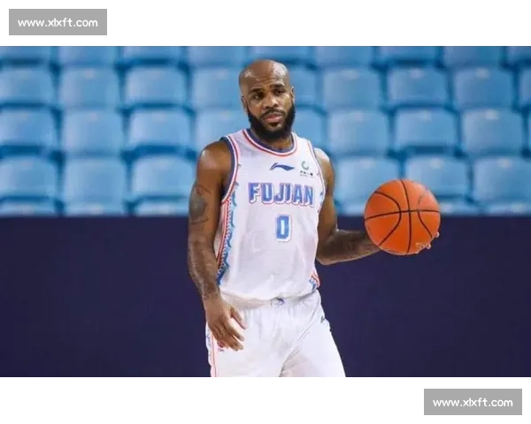 艾顿底薪加盟引爆自由市场:争冠球队集体疯抢,谁能抢到这位内线 “性价比之王”? 艾顿底薪加盟引爆自由市场:争冠球队集体疯抢,谁能抢到这位内线 “性价比之王”?