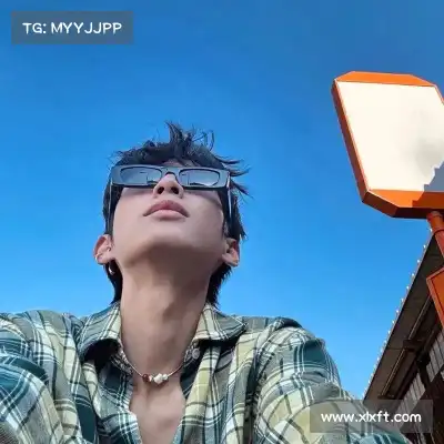 屈俪